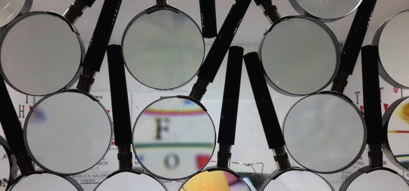 Many magnifying glasses