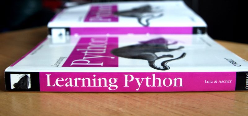 Learning Python book Learning Python book